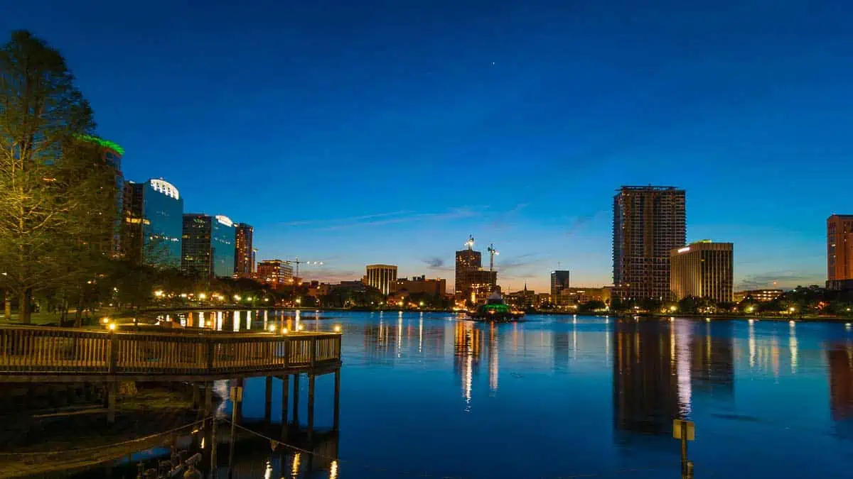 Best Downtown Orlando Hotels for Business Travelers - Lake Eola