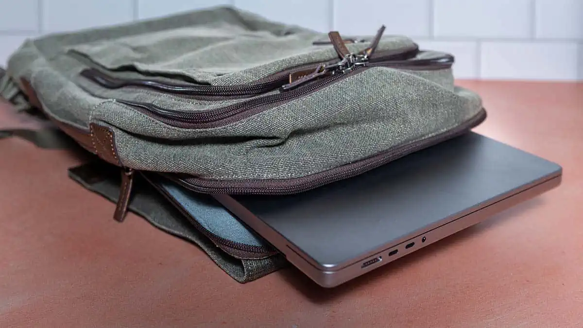 Think Tank Retrospective EDC Backpack -Laptop Compartment